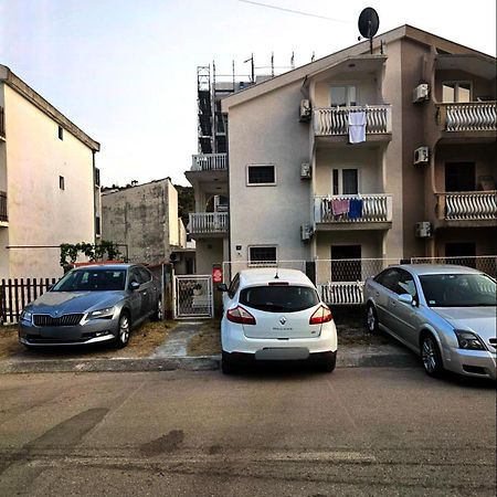 Apartments Skala Sutomore Eksteriør bilde
