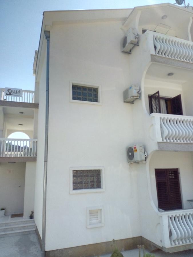 Apartments Skala Sutomore Eksteriør bilde